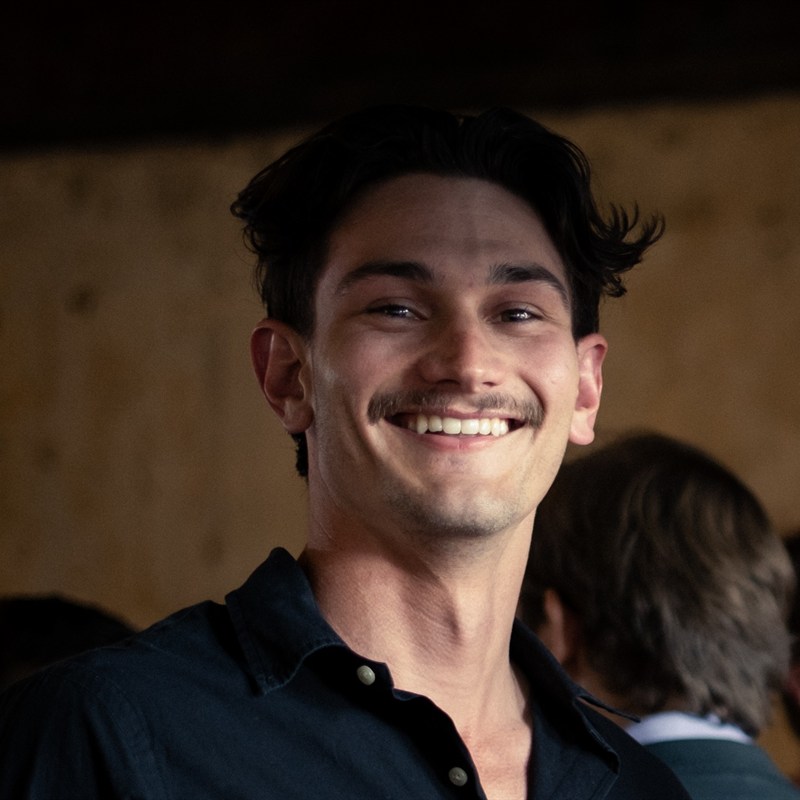 Benny R. headshot